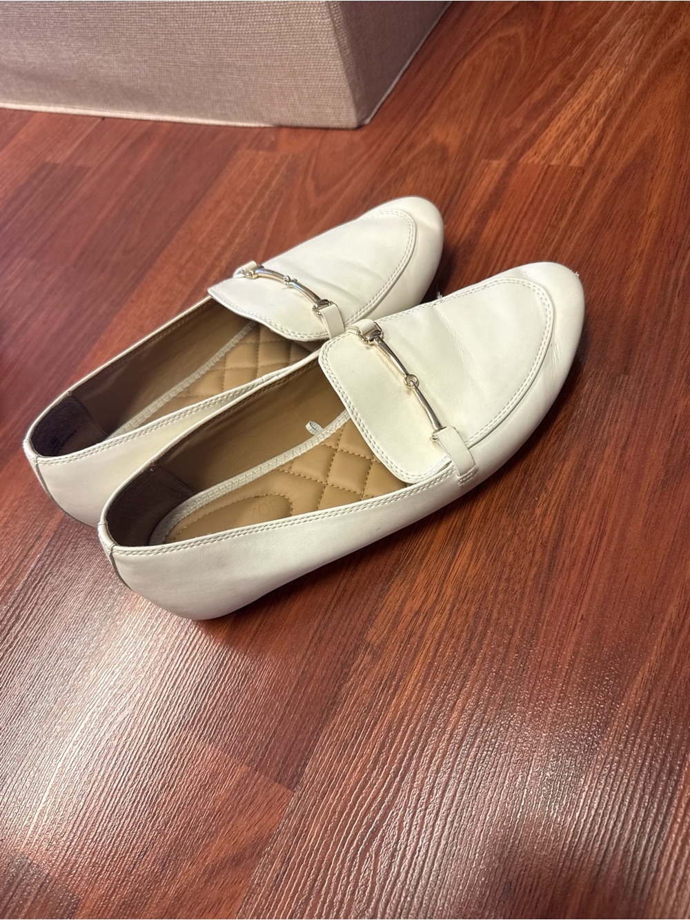 Classic Women’s White Leather Loafers with Metal Bit